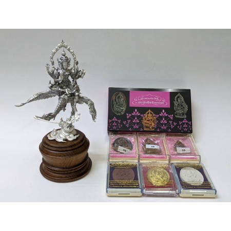 ชุด 7 องค์ (กล่องชมพู Inter + พระบูชาชุบเงินรมดำ+อื่นๆ) มูลค่า 13,800 บาท